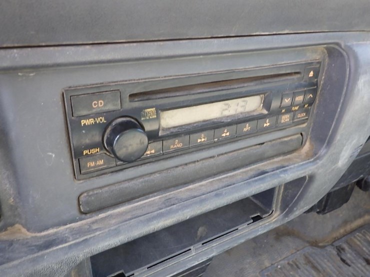 2007-isuzu-nqr-image-32