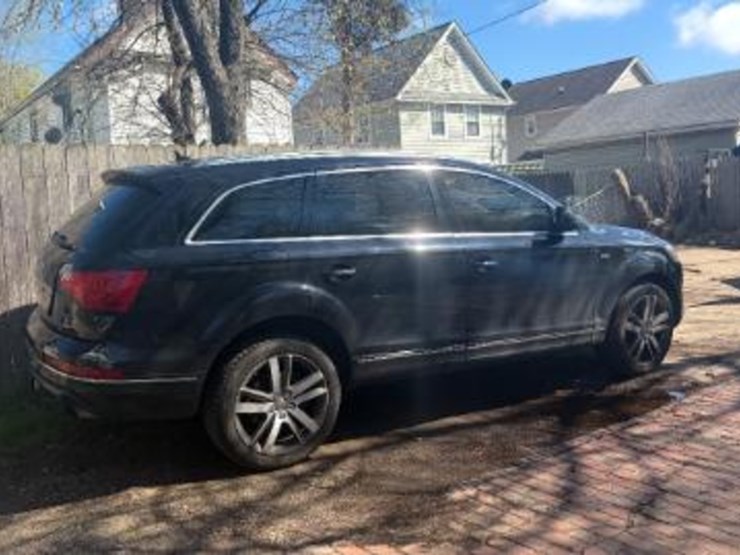 2015-audi-q7-image-1