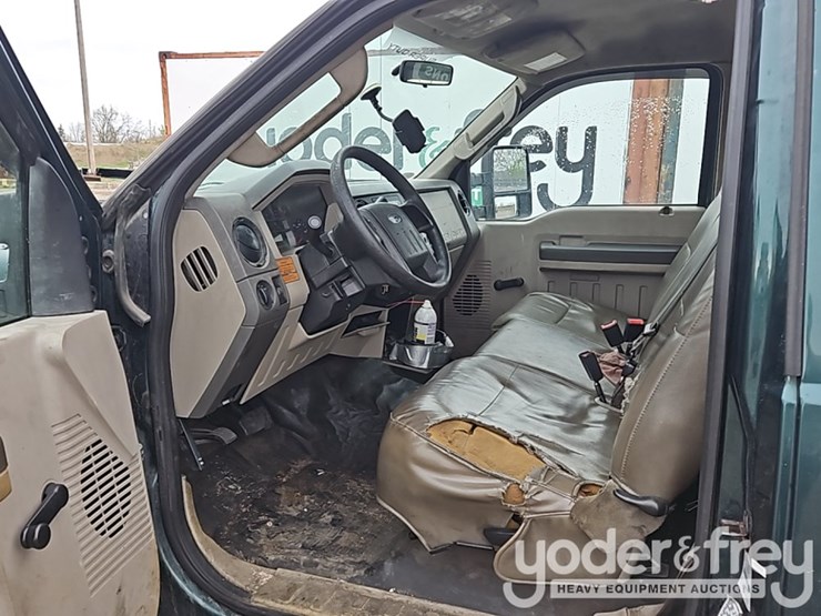 2008-ford-f350-image-26