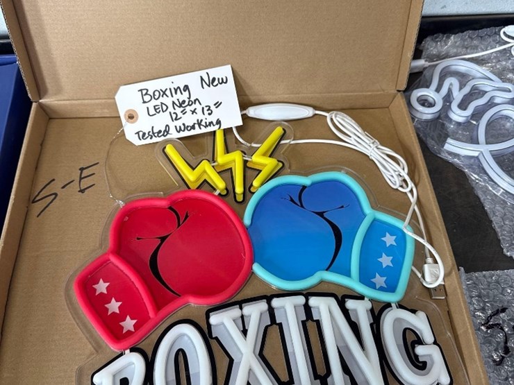 new-boxing-12in-x-13in-led-light-works-image-2