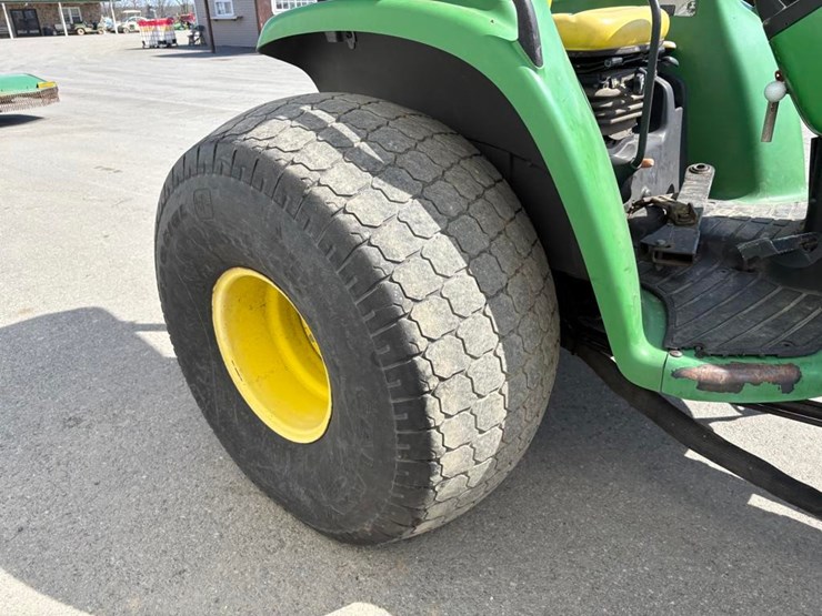 john-deere-4710-image-7
