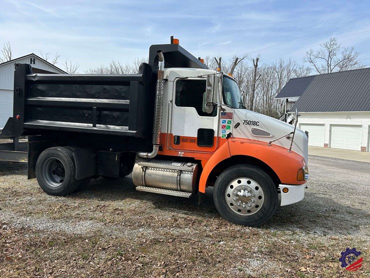 2005-kenworth-t300-image-10