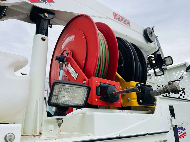 2015-international-durastar-4300-image-57