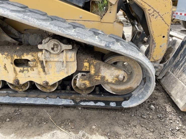 2012-caterpillar-279c2-image-13