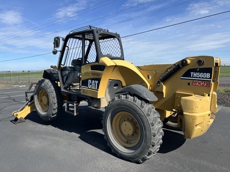 2013-caterpillar-th560b-image-6