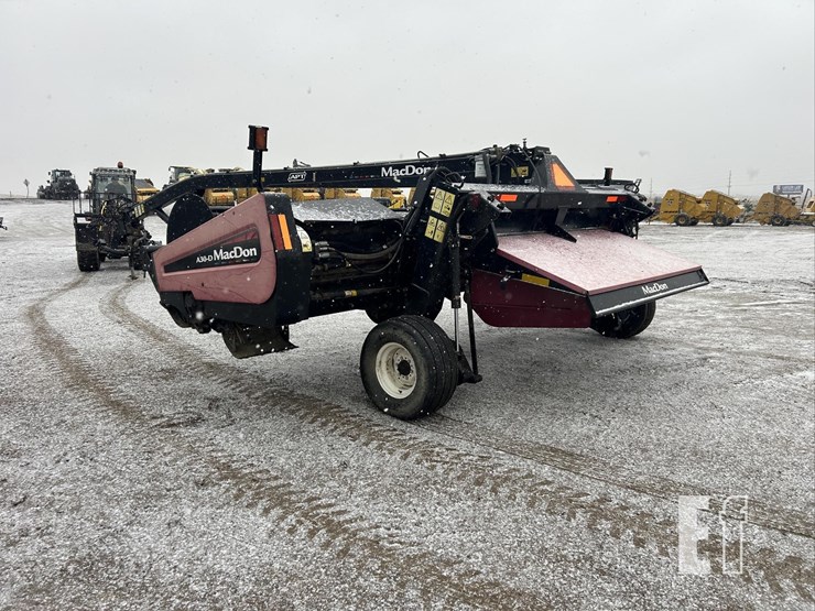 2013-mac-don-a30-d-image-5