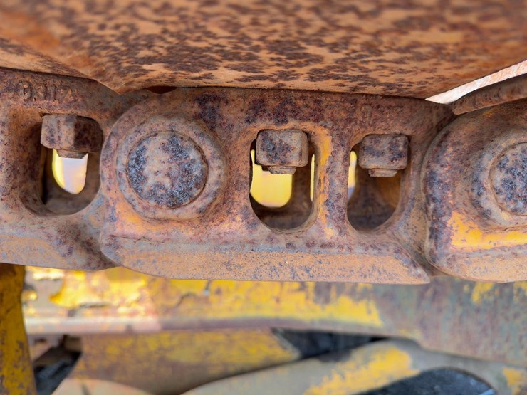 caterpillar-d6-image-26