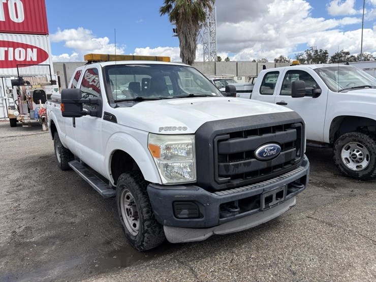 2011-ford-f250-image-2