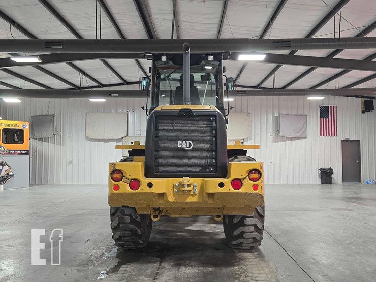 2022-caterpillar-920-image-8