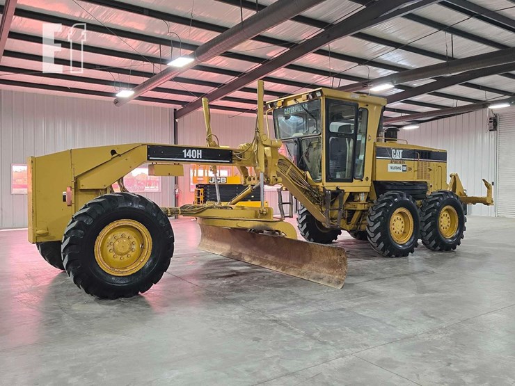 2007-caterpillar-140h-image-1