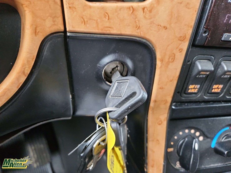 2014-international-prostar-image-11