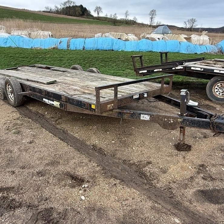 2015 H & H Tandem Axle Trailer