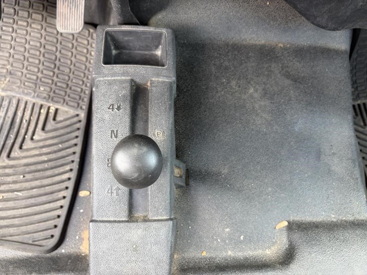 2012-gmc-sierra-2500-image-17