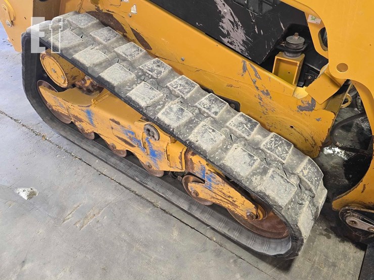 2023-caterpillar-259d3-image-37