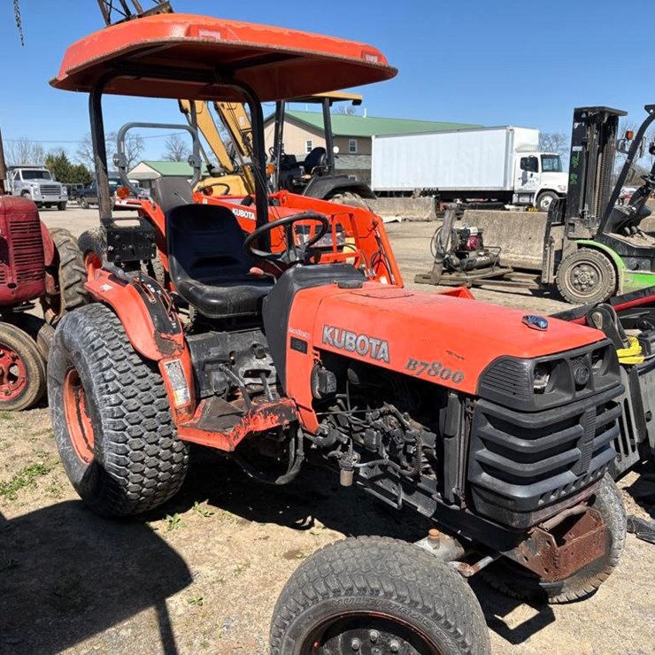 KUBOTA B7800