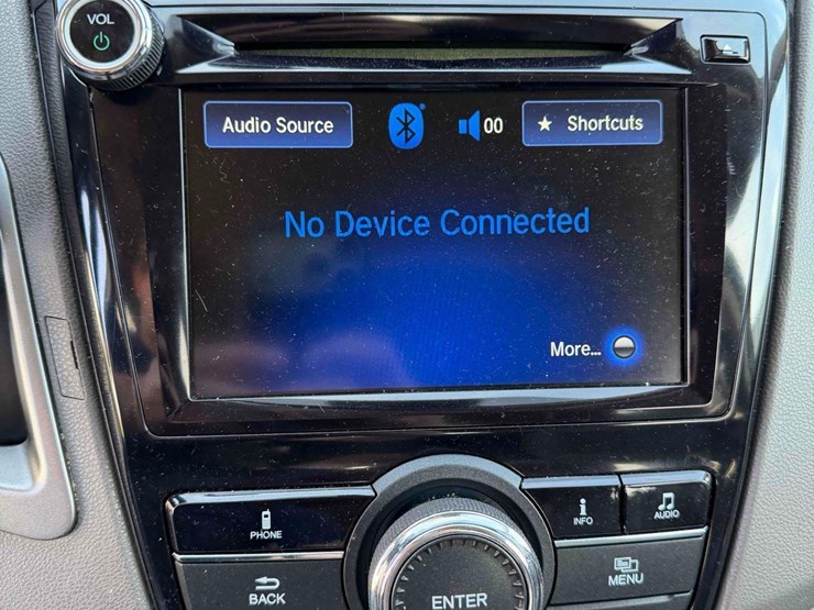 2015-honda-odyssey-image-15