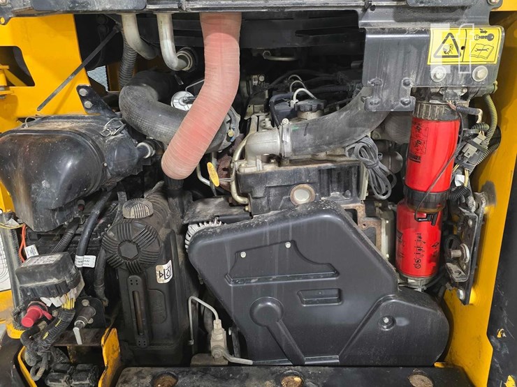 2022-jcb-3ts-8t-image-20