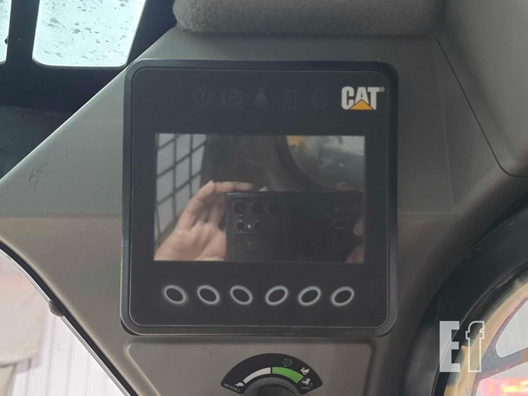 2023-caterpillar-259d3-image-21