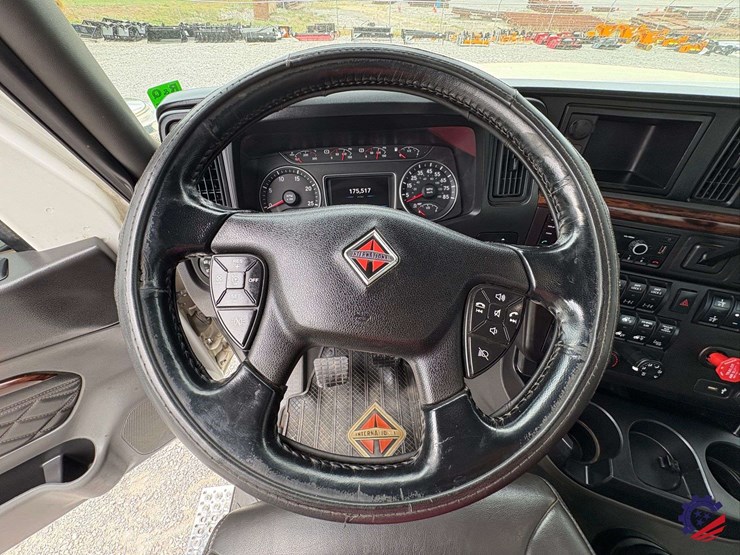 2024-international-hx520-image-86