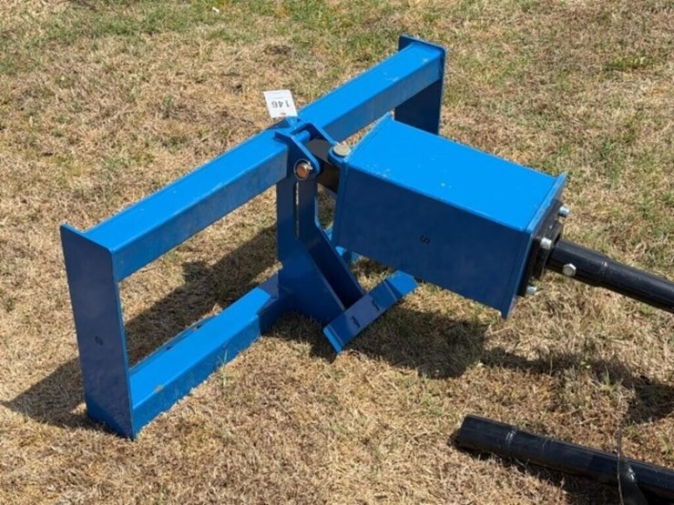 skid-steer-post-hole-digger-image-3