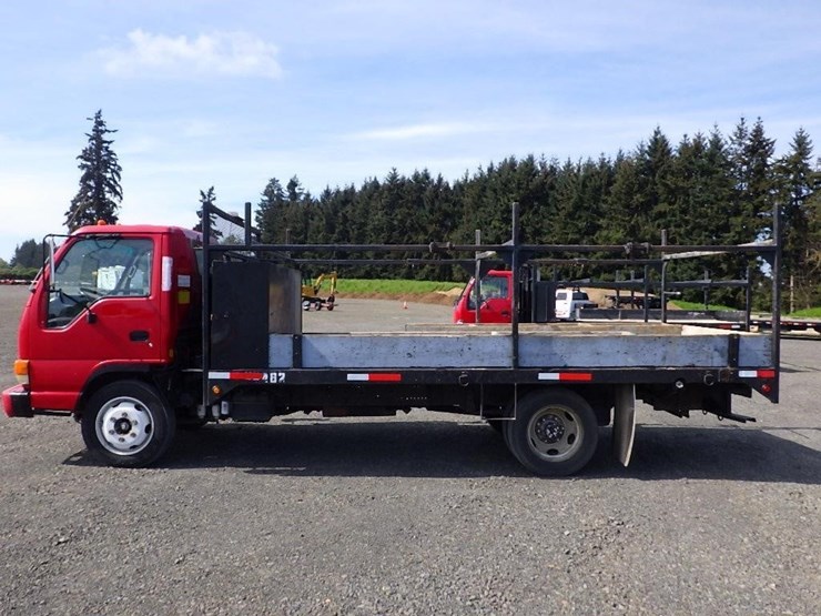 2005-isuzu-nqr-image-8