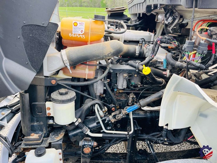 2015-international-durastar-4300-image-69