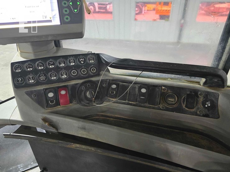 2014-caterpillar-938k-image-20