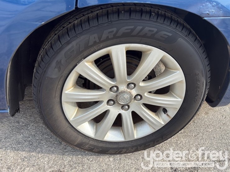 2010-chrysler-sebring-image-12