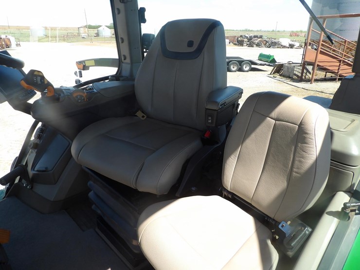 2022-john-deere-8r-370-image-14