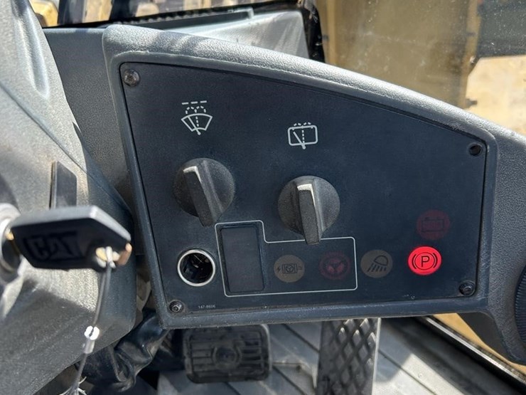 2000-caterpillar-938g-image-44