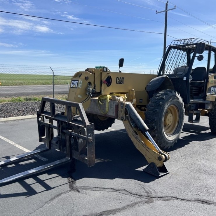 2013 CATERPILLAR TH560B