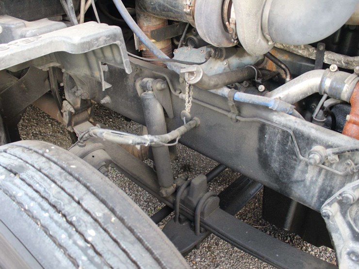 2019-peterbilt-579-image-46