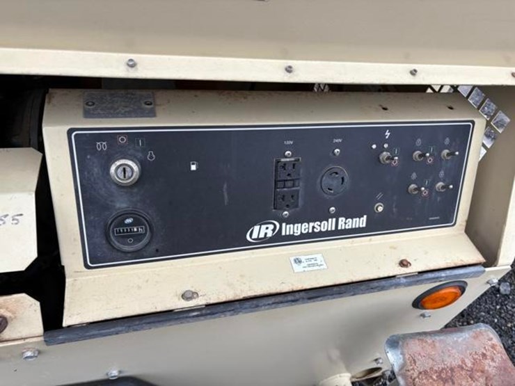 services-light-tower-image-6