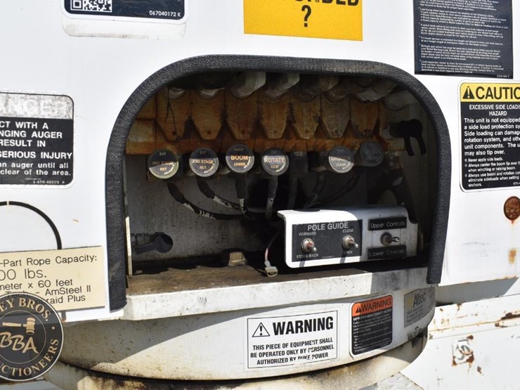 2005-international-durastar-4300-image-22