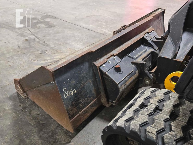 2021-jcb-3ts-8t-image-12