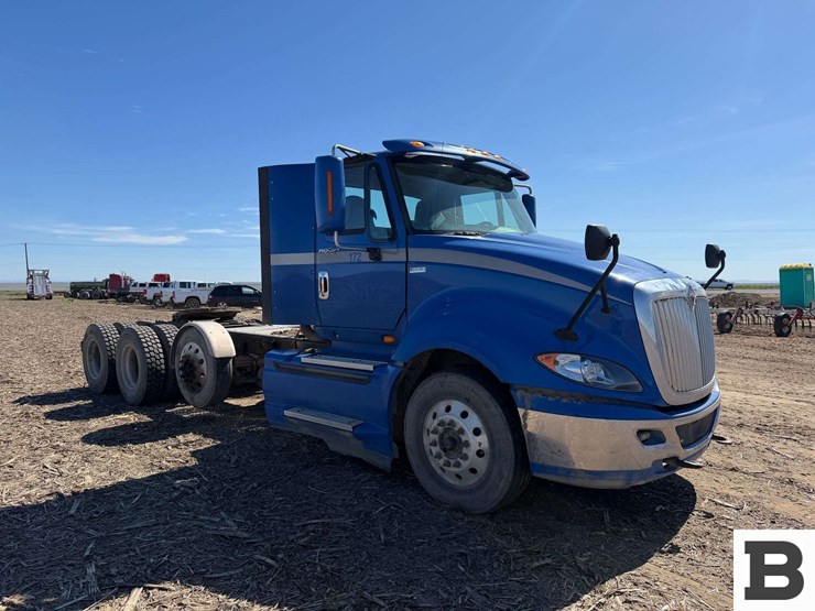 2013-international-prostar-image-7