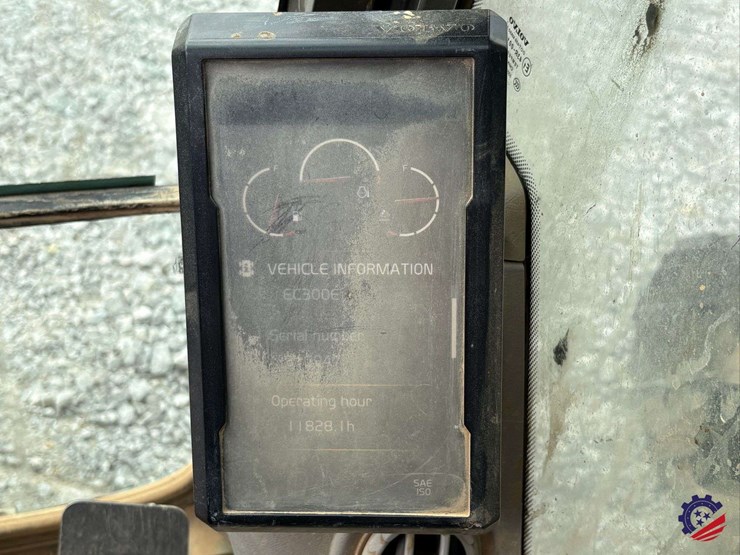 2017-volvo-ec300el-image-80