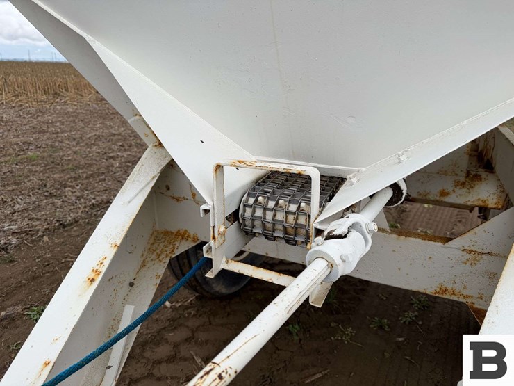 willmar-high-lander-fertilizer-spreader-image-12