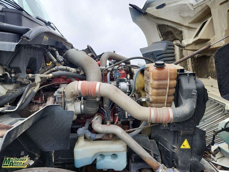 2014-international-prostar-image-25