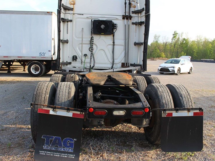 2019-freightliner-cascadia-3akjhhdr0kskr5281-mileage:-image-12