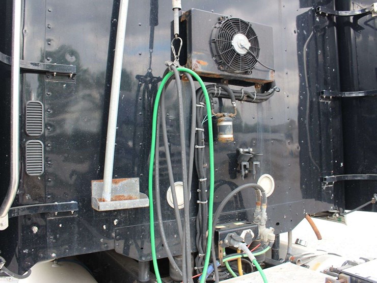 2018-freightliner-glider-3alxfbcg6jdju6496-mileage:-841274-image-22