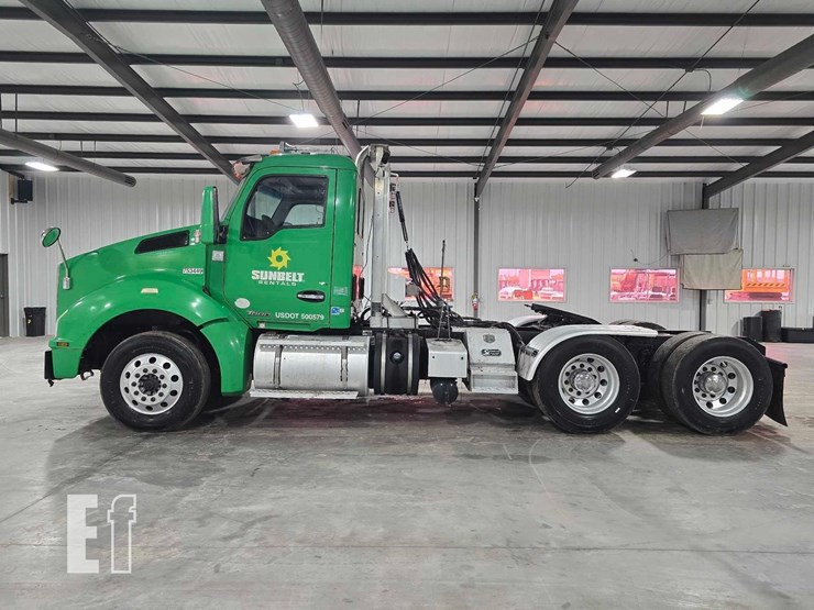 2016-kenworth-t880-image-5