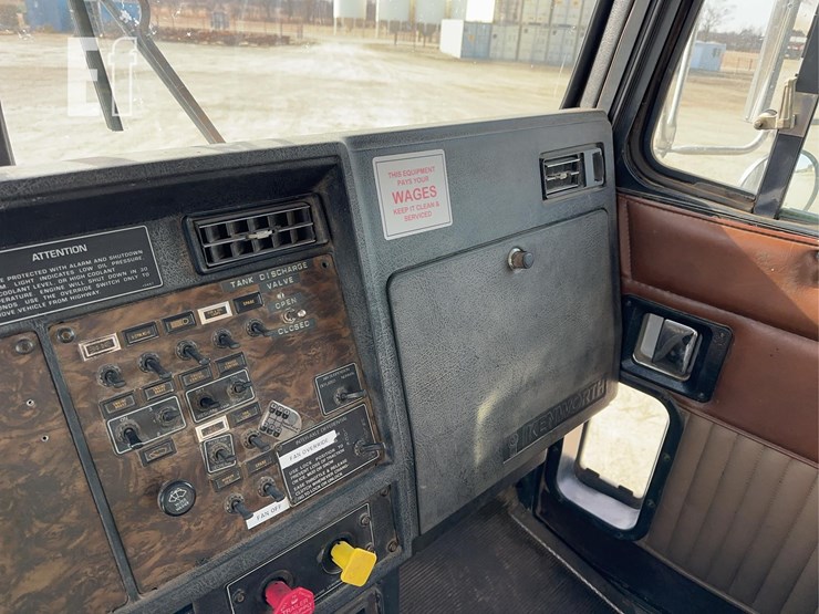 1995-kenworth-t800-image-63