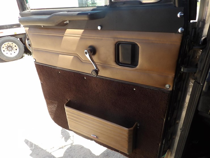 1997-peterbilt-379exhd-image-39