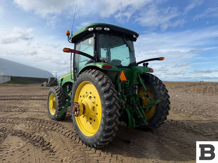 2014-john-deere-8295r-image-4