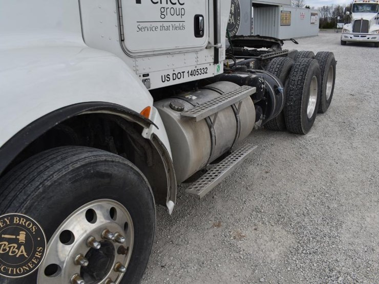 2013-kenworth-t660-image-10