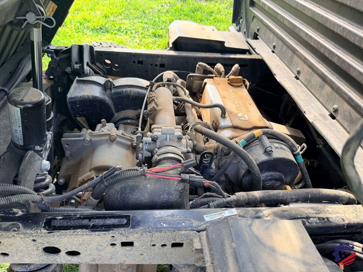 2023-john-deere-gator-xuv-835r-image-43