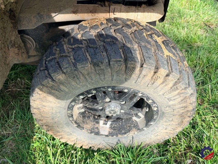 2023-john-deere-gator-xuv-835r-image-15