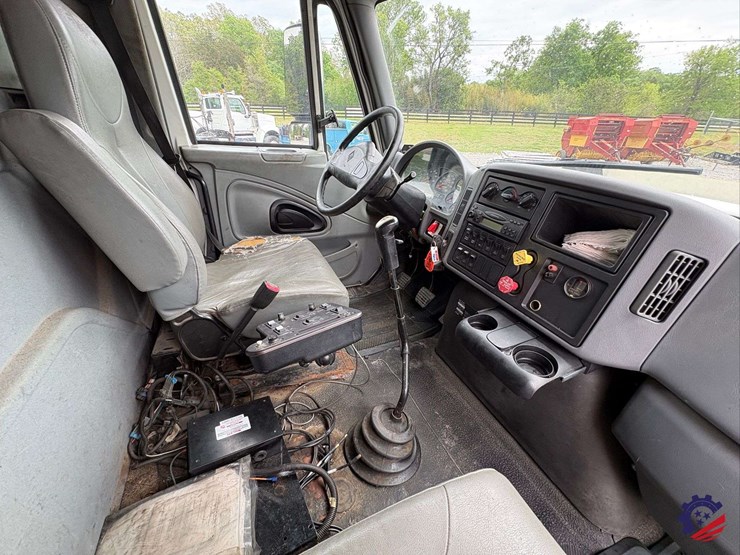 2007-international-sf525-t/a-dump-truck-image-64