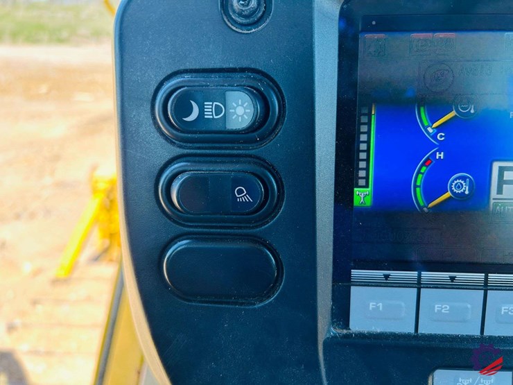 2023-komatsu-d65px-18-image-74